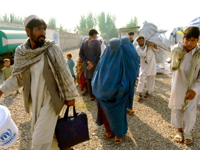 HRW urges Pakistan to extend Afghan Refugee Status through 2017