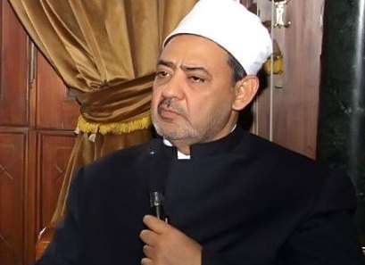 الطيب مستمر بدفاعه عن الأزهر بعد إتهامه بإنتاج متشددين