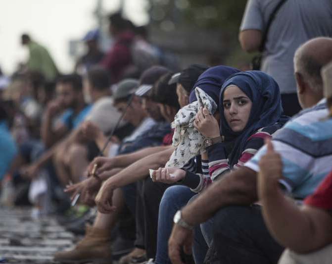 العفو الدولية: اللاجئات في أوروبا تعرضن للتحرش الجنسي