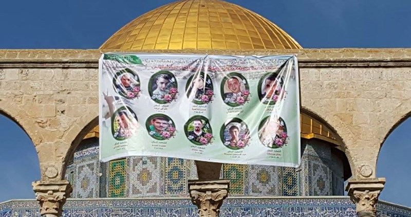 About 60,000 Palestinians observe Friday prayers at Aqsa Mosque