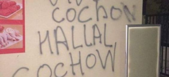  France : Une boucherie halal visée par des tags islamophobes à Gigean
