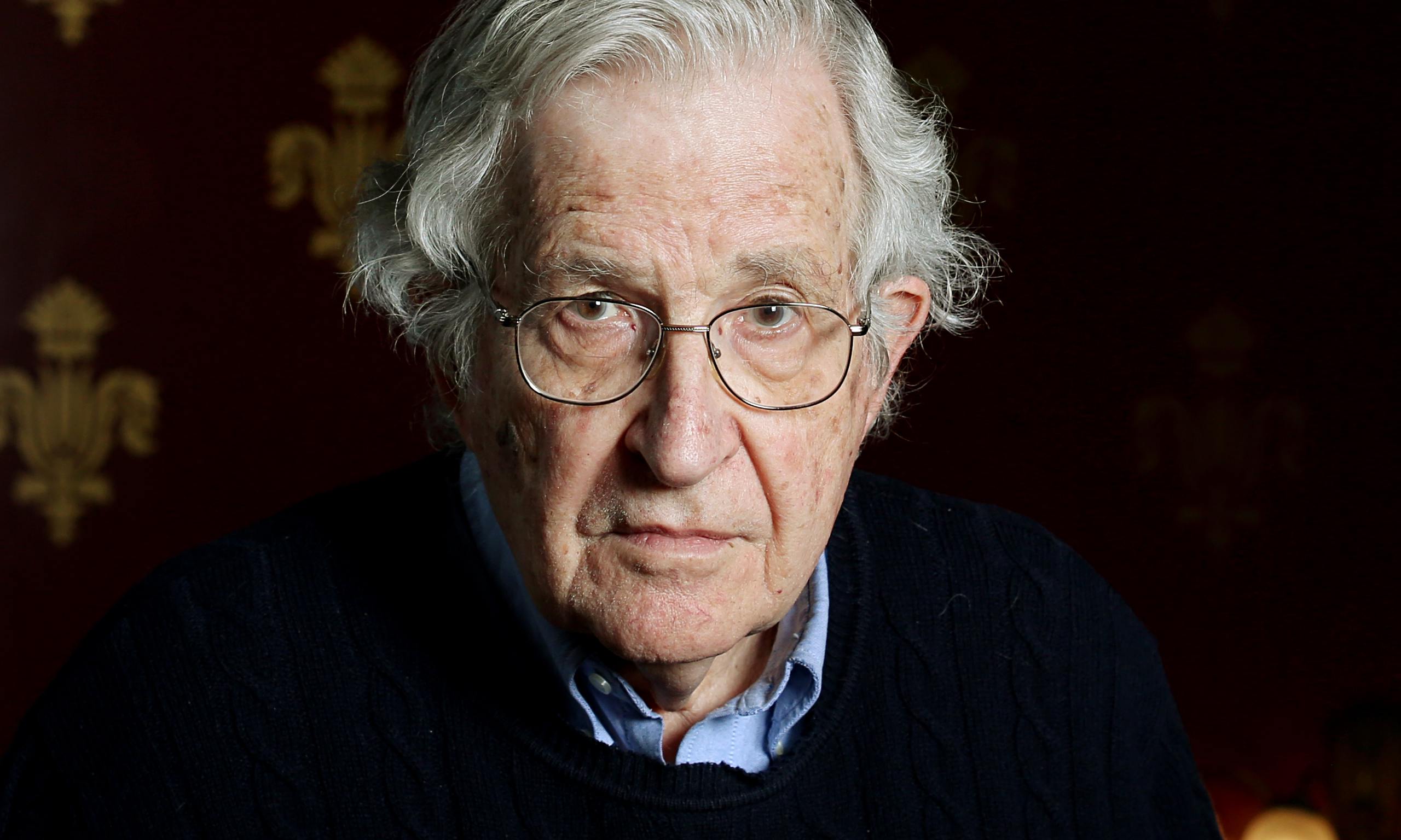 Noam Chomsky: “Turquía es un régimen Obstinado que Apoya al Daesh” 