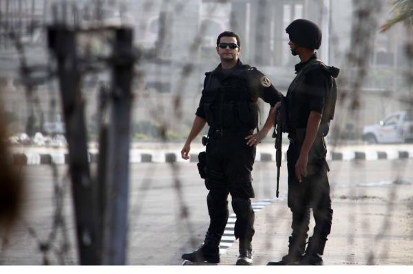 Militants kill three people in Egypt's checkpoint attack