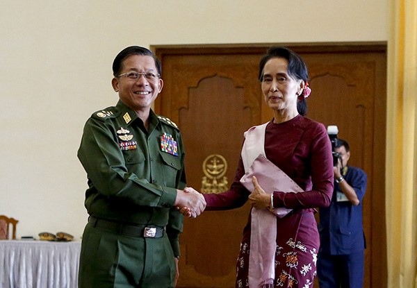 အစိုးရသစ္ႏွင့္ အဆင္ေျပစြာလက္တဲြႏုိင္မည္ဟု တပ္ခ်ဳပ္ေျပာ