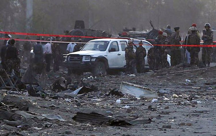 مقتل صحفي ومستشار لحاكم إقليم نانغرهار في إطلاق نار بأفغانستان