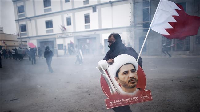 Bahrain sentences 8 people to 3 years in jail