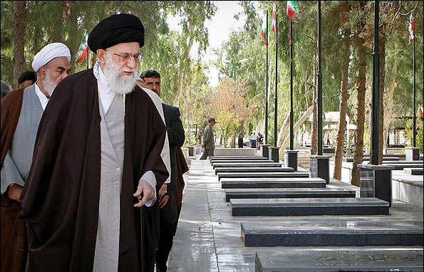 Imam Khamenei hails bravery of Iranians martyred in Syria