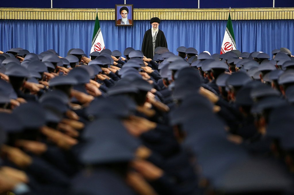 Photos: Imam Khamenei Received Air Force Commanders and Personnel