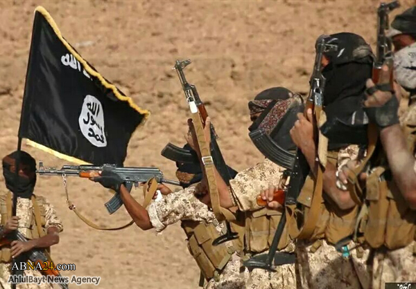مسلحو القاعدة يشتبكون مع مرتزقة هادي في عدن