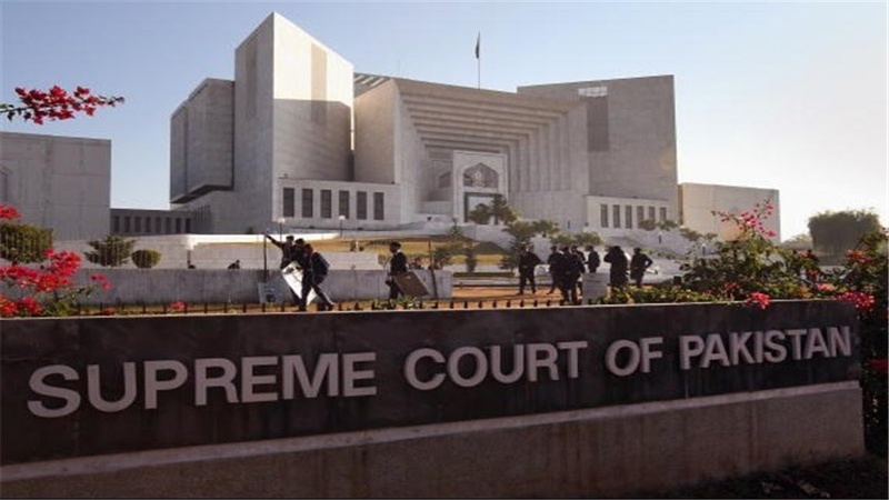 پشاور آرمی پبلک اسکول پر دہشتگردانہ حملے میں ملوث افراد کی سزائے موت کو روک دیا گیا