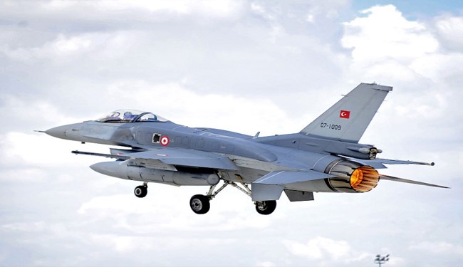 Turkey continues attacking northern Syria for second day