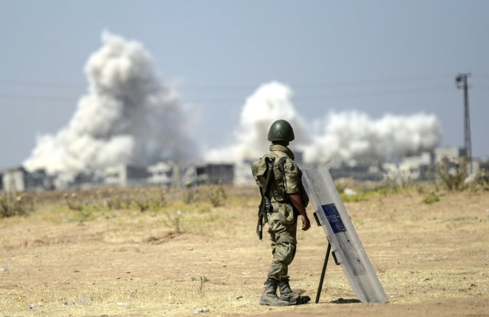 La Turquie favorable à une opération terrestre en Syrie mais avec ses alliés    