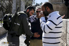 Israelische Polizei nimmt "Washington Post"-Reporter fest + Bilder
