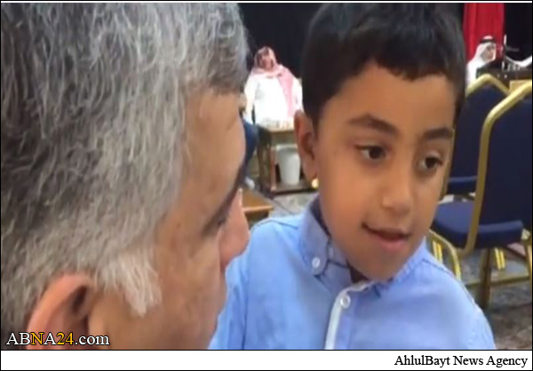 الناشط نبيل رجب مع "علي أبوتاكي" أصغر مطلوب لدى أجهزة آل خليفة