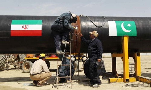 پاکستان نے ایران پر عائد پابندیاں اٹھالیں