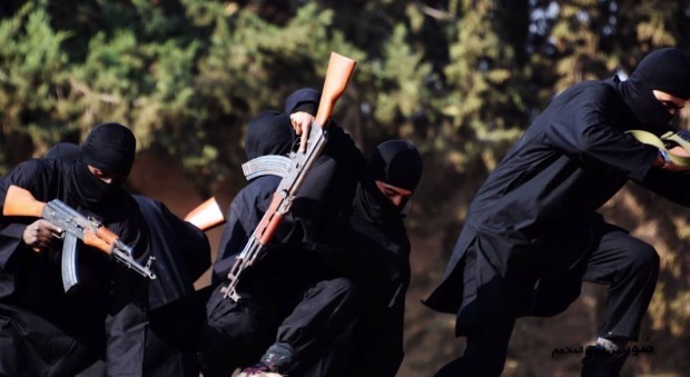 Dozens of ISIS fighters escape Mosul under fighting pressure