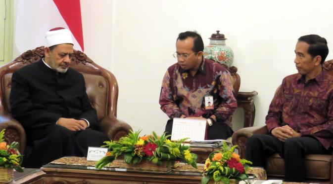 Jokowi Minta Grand Syeikh Al-Azhar Bantu Sebarkan Islam Moderat