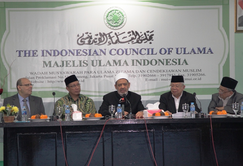 Sunni dan Syiah bersaudara