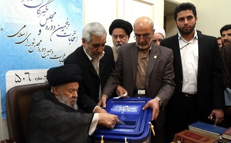المرجع الديني الموسوي‌الاردبيلي يشارك في انتخابات مجلس الشورى الاسلامي ومجلس خبراء القيادة
