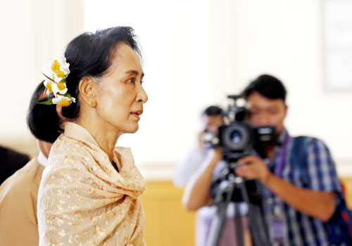  လက္ရိွအေနအထား၌ ေဒၚေအာင္ဆန္းစုၾကည္ သမၼတ မျဖစ္ႏိုင္ေသး