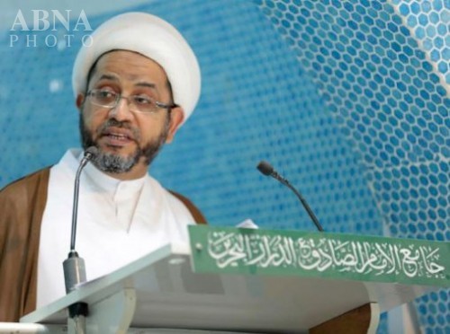 Bahraini Friday prayer leader: Sectarianism ends in domestic war