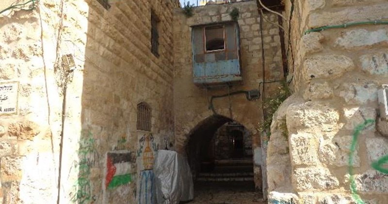 Palestinian expert warns of collapse of Al Quds buildings due to Israeli excavations