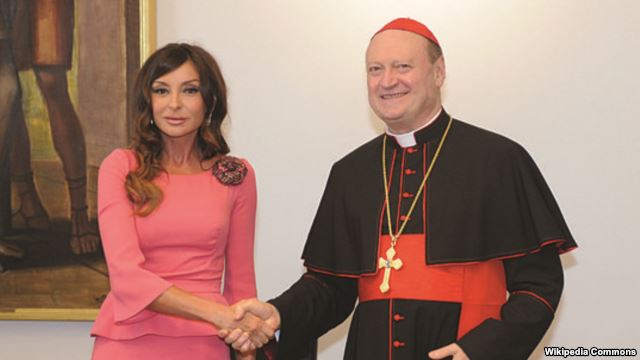 Ватикандан Шок Зәрбә: Меһрибан Әлијеваја ким ихтијар вериб Халгын пулларын Ватикана хәрҹләсин?