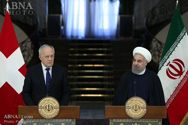 Fotos: Pressebericht der iranischen und schweizerischen Präsidenten 