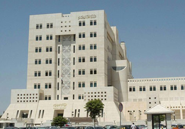 آل سعود أدوات في أيدي إسرائيل وأمريكا ينفذون ما يؤمرون به
