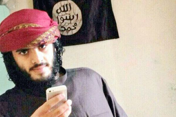 أهالي "دير الزور" يقطعون رأس قيادي في تنظيم داعش بسبب تعرضه للنساء