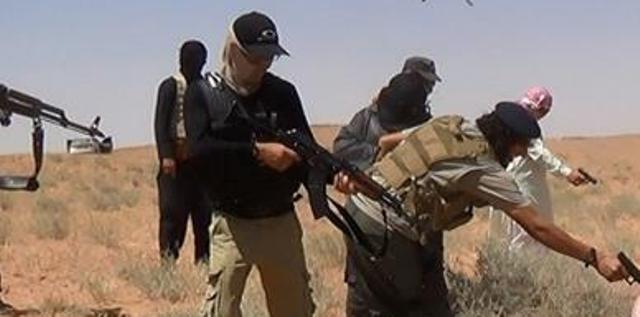 Iraq: ISIS militants executes 35 of its elements on charges of treason in west of Nineveh