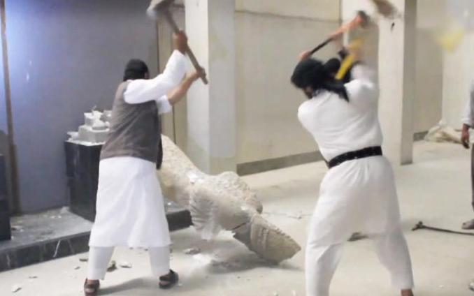 العثور على تماثيل سومرية في مخيم للاجئين