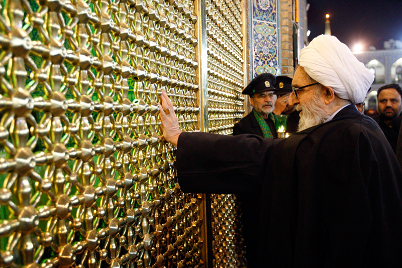 Die heilige Stiftung vom Imam Reza (a.s.) verabschiedete sich von ihrem treuen Diener