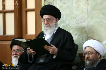 رہبر انقلاب اسلامی کی موجودگی میں آیت اللہ واعظ طبسی کی مجلس ترحیم کا انعقاد