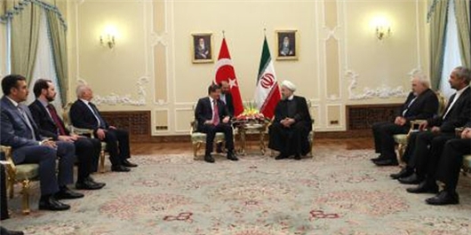  Davutoğlu Ruhani ile görüştü Ruhani: Tahran ve Ankara ilişkileri yolunda hiç bir engel yok 