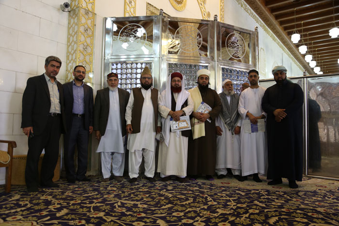 Supreme Shia Religious Authorities and Top UK Sunni Scholars Unite in Najaf / Pics
