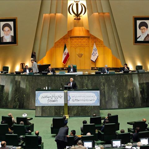 Iranisches Parlament bietet der Hezbollah umfassende Unterstützung an