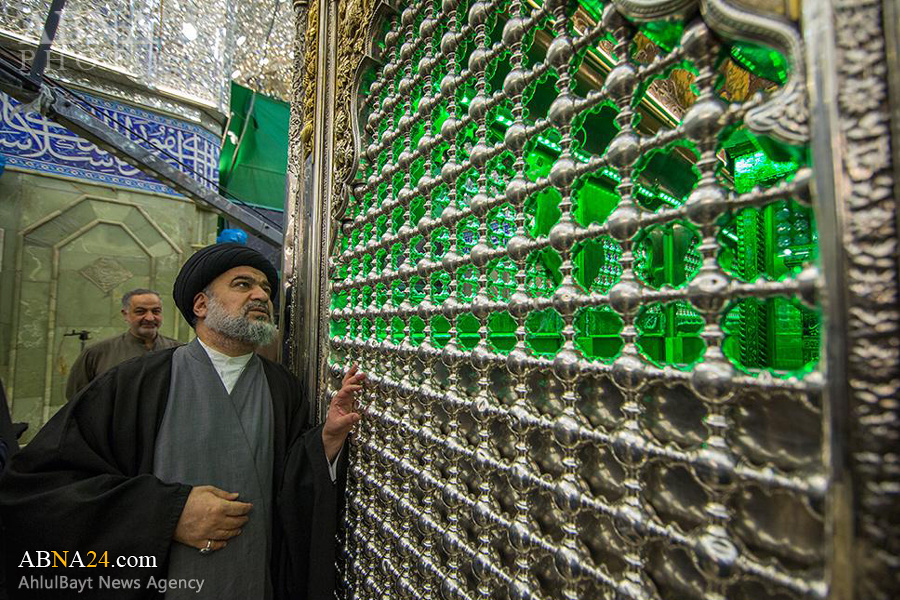 تقرير مصور/ استبدال شباك الضريح لابي الفضل العباس (ع) 
