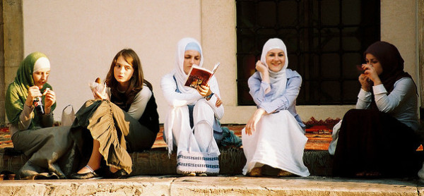 Muslime gratulieren zum Weltfrauentag