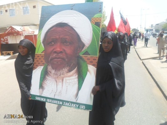 Fotos: Demonstration der Frauen nigerianischer Stadt „Bauchi“ zur Freilassung von Scheich Zakzaki