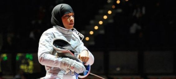 Etats-Unis : Une championne d'escrime victime de discrimination en raison de son voile