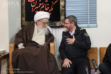 Fotos: Ayatollah Safi Golpayegani beim Empfang des iranischen Vorsitzenden der Verkehrspolizei