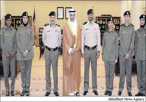 نساء يحرسن مجلس الأمة لأول مرة في تاريخ الكويت‎