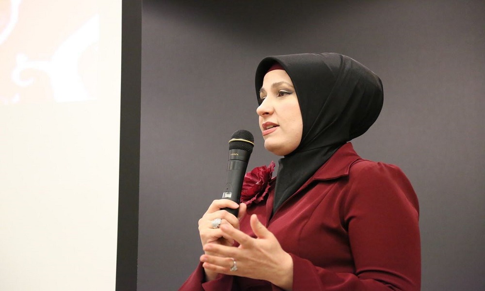 US Muslim professor tries to break down Muslim stereotypes by her speech of love