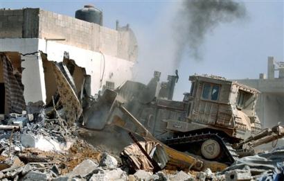 Israeli bulldozers razed Palestinian lands in Salfit 