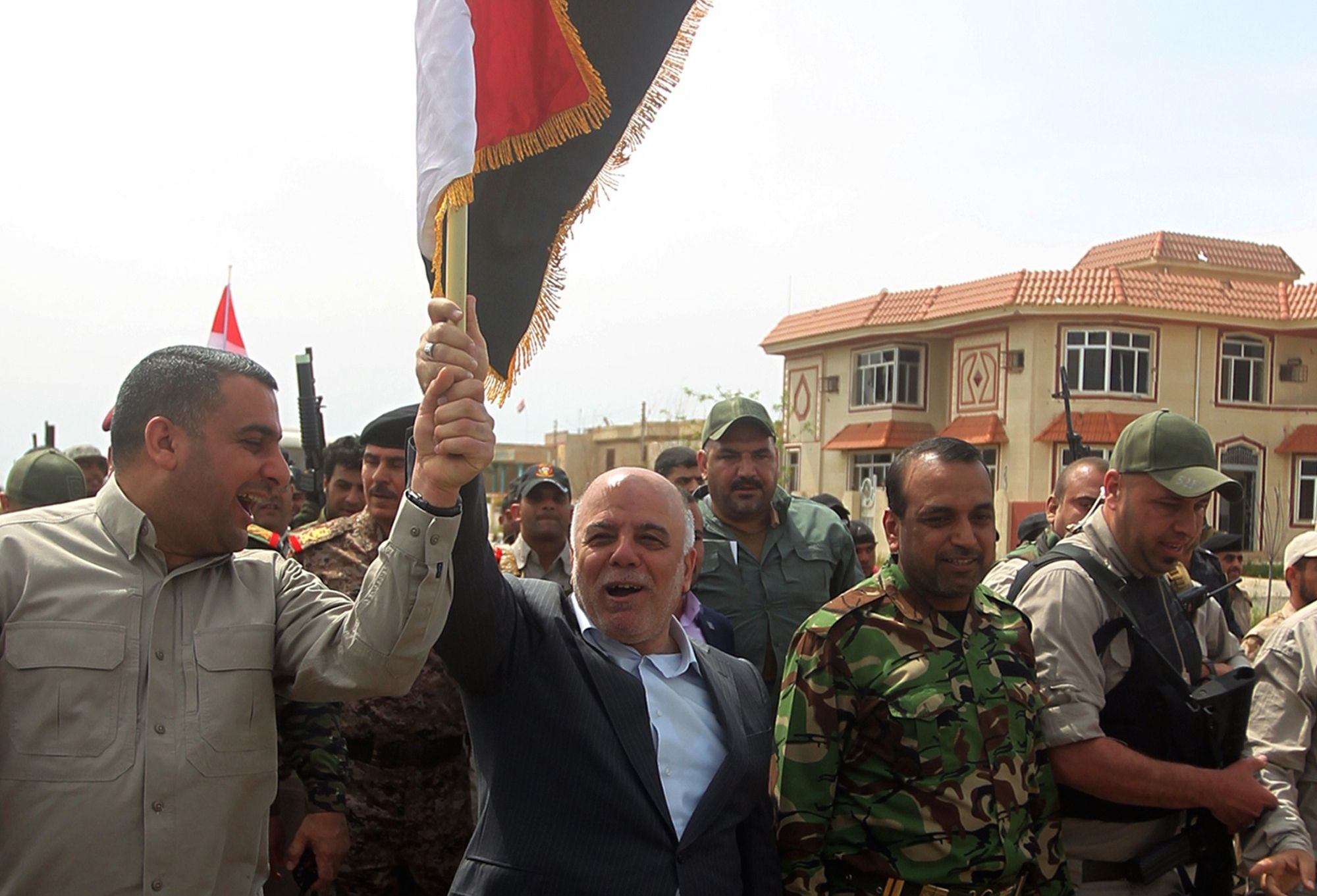 Abadi Vows Immediate Liberation of Mosul