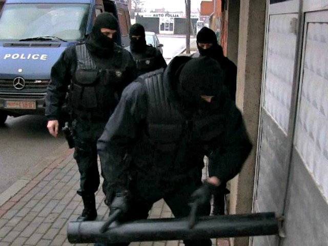 Kosovo Remands Suspected ISIS Militant Funder