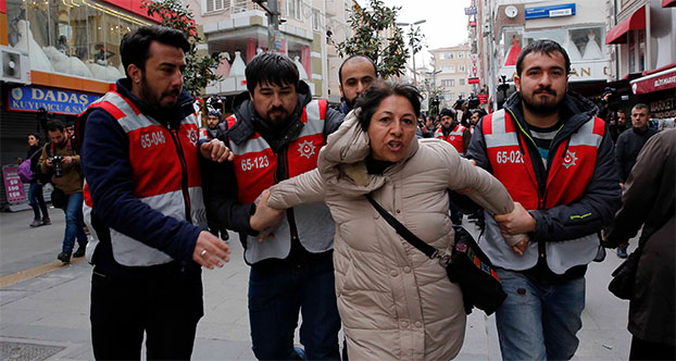 Bakırköy'de Nevruz kovalamacası