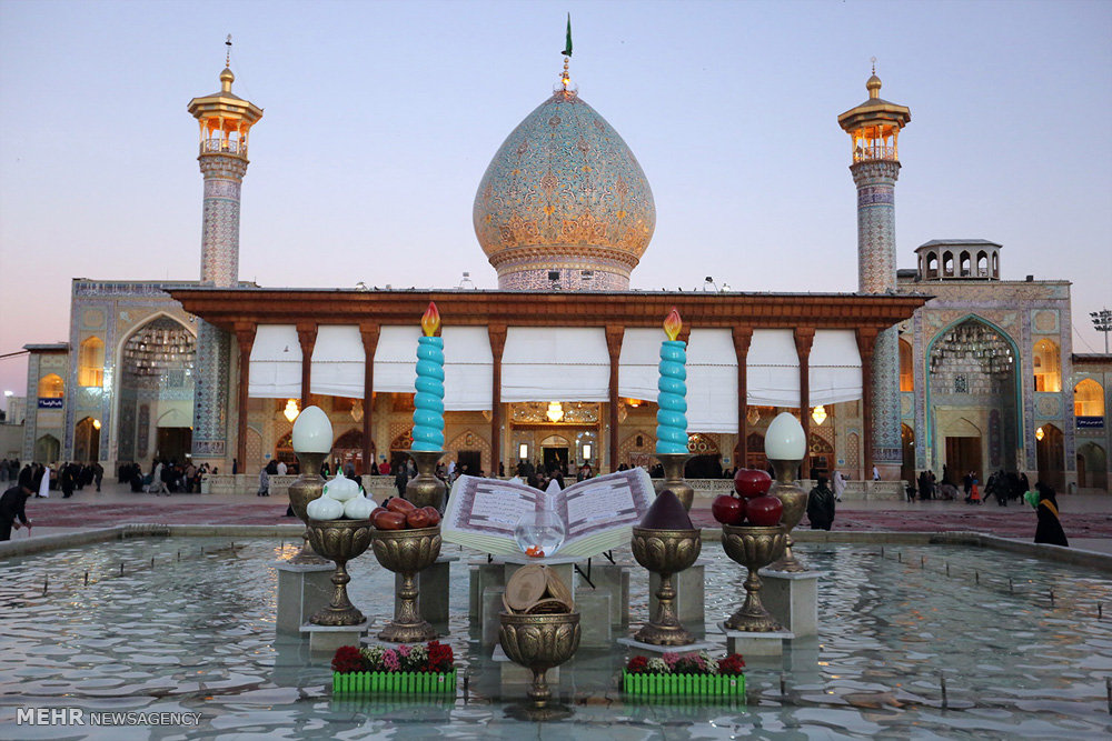 تصویری رپورٹ: حرم شاہچراغ میں نئے سال کے موقع پر عوام کا عظيم الشان اجتماع