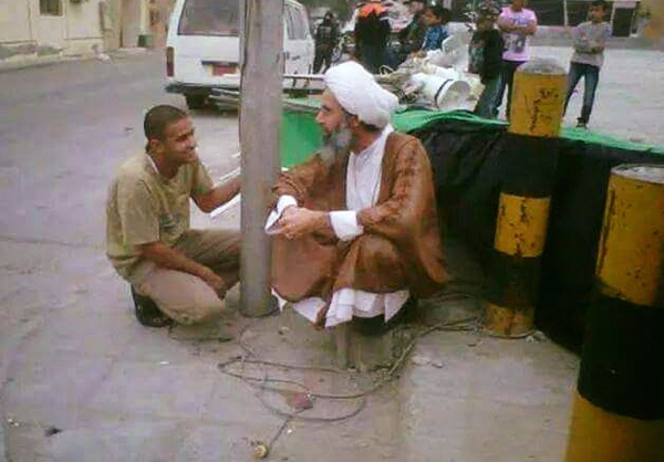 تقرير مصور/ صورة نادرة للشهيد المجاهد الشيخ النمر في القطيف